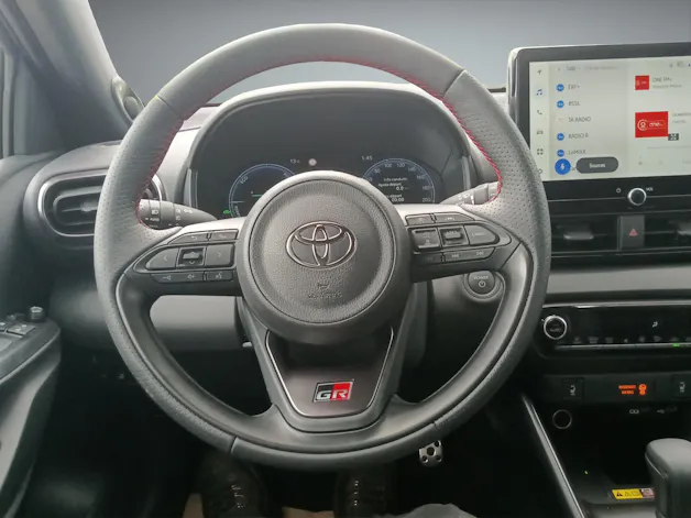 Toyota Yaris 1.5 VVT-i HSD GR Sport