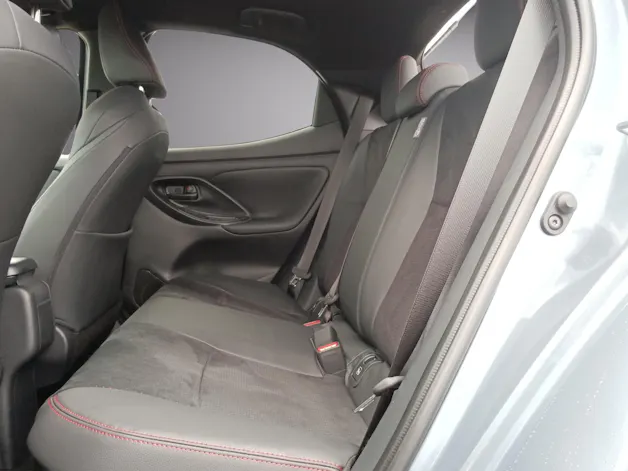 Toyota Yaris 1.5 VVT-i HSD GR Sport