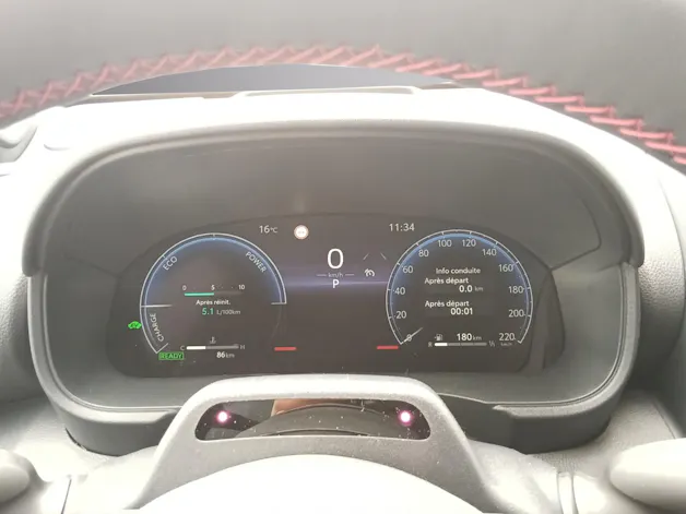 Toyota Yaris 1.5 VVT-i HSD GR Sport