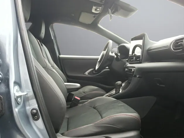 Toyota Yaris 1.5 VVT-i HSD GR Sport