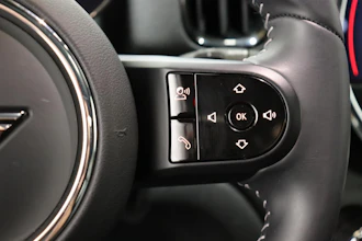 https://vehicle.imgix.net/4336379/1a5228ba-b414-43d3-b45f-251d028c235f.JPG