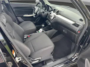 Suzuki Swift 1.0 T Compact Top