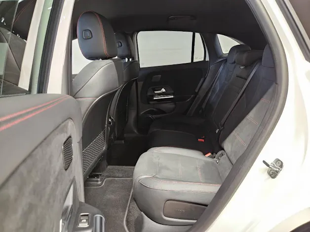 Mercedes-Benz EQA 300 4Matic Swiss Star