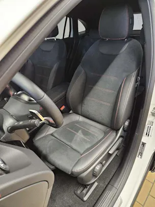 Mercedes-Benz EQA 300 4Matic Swiss Star