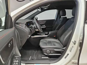 Mercedes-Benz EQA 300 4Matic Swiss Star