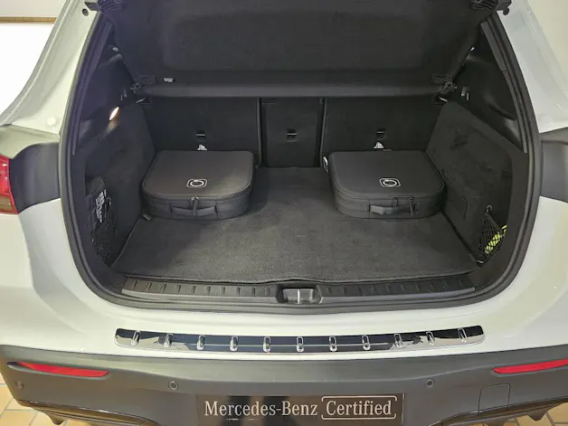 Mercedes-Benz EQA 300 4Matic Swiss Star