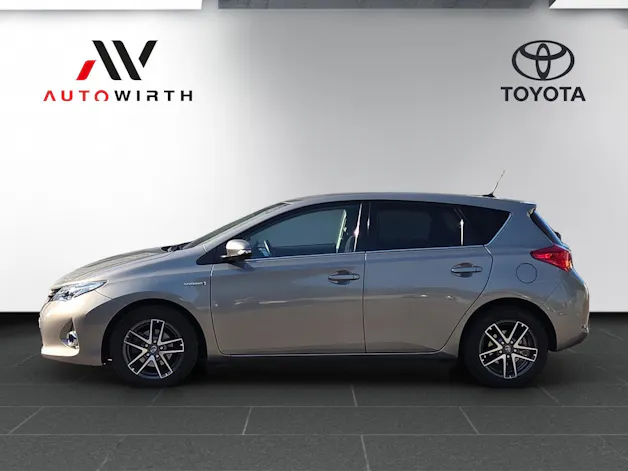 Toyota Auris 1.8 HSD Trend