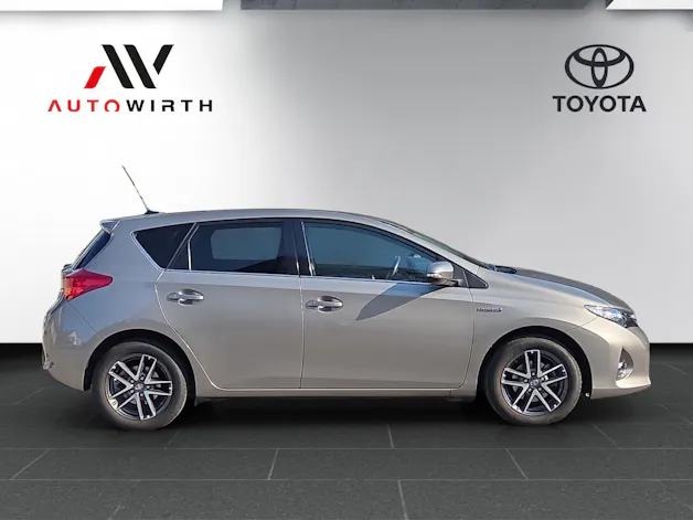 Toyota Auris 1.8 HSD Trend