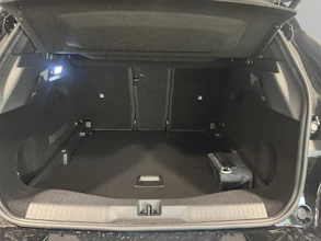https://vehicle.imgix.net/4336504/56851881-8626-410b-b67b-9347868d76f5.jpg