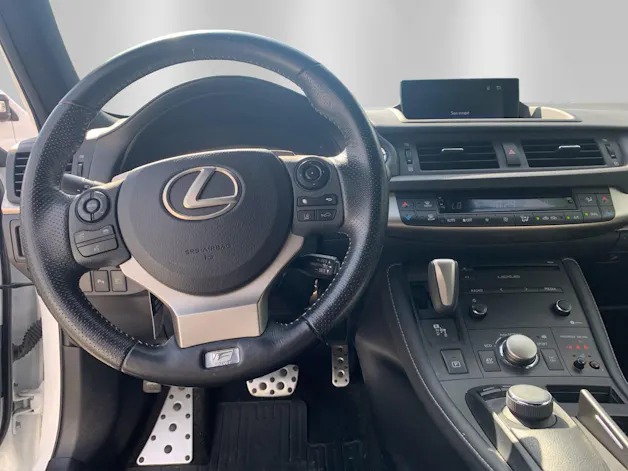 Lexus CT 200h F-Sport