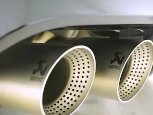 VW Golf 8 2.0 TSI DSG R Performance 4Motion 20 Years Akrapovic