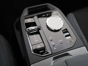 BMW iX xDrive60