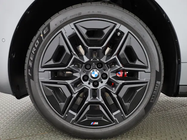 BMW iX xDrive60