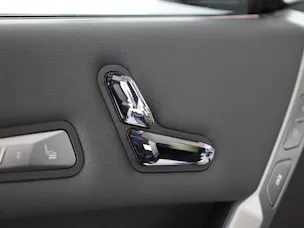 BMW iX xDrive60