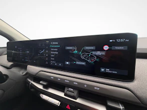 https://vehicle.imgix.net/4336607/47e2a20e-1def-497e-a82a-e39874594cd1.jpg