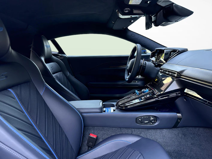 Fahrzeugbild ASTON MARTIN VANTAGE S
