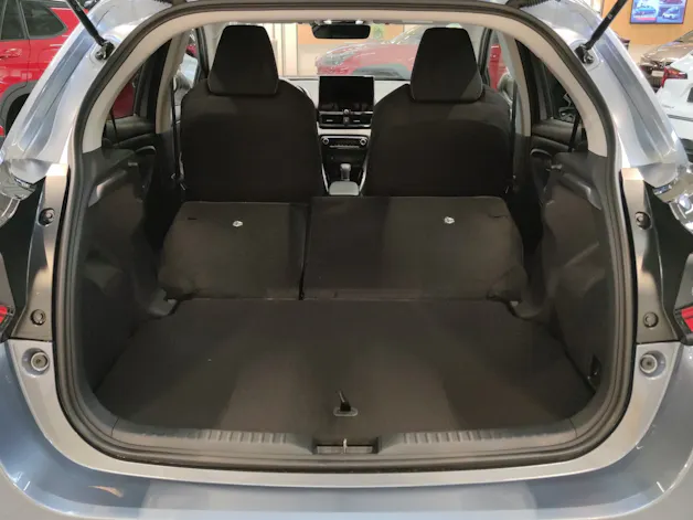 Toyota Yaris 1.5 VVT-i HSD Trend
