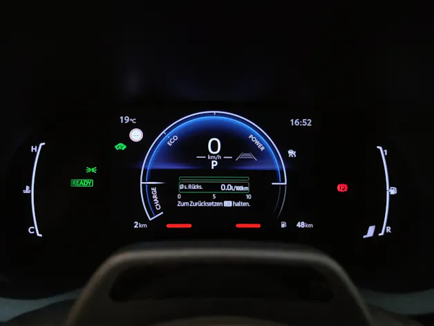 Toyota Yaris 1.5 VVT-i HSD Trend