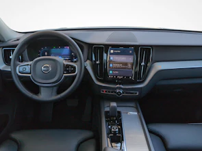 Fahrzeugbild VOLVO XC60 2.0 B5 MH Plus Dark AWD