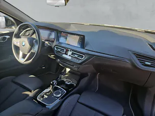 BMW 118i Sport Line F40(CH)