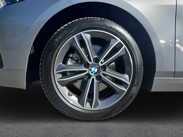 BMW 118i Sport Line F40(CH)