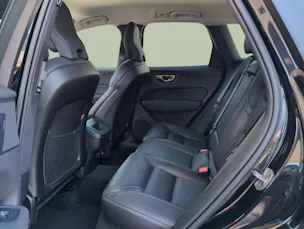 Volvo XC60 2.0 B5 MH Plus Dark AWD