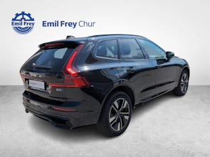 Fahrzeugbild VOLVO XC60 2.0 B5 MH Plus Dark AWD