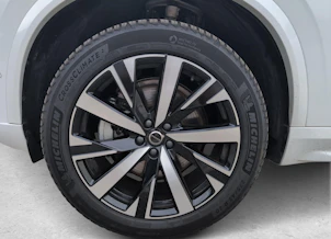Fahrzeugbild VOLVO XC90 2.0 B5 MH Plus Bright AWD
