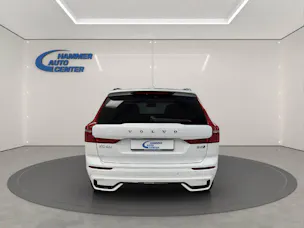 Volvo XC60 2.0 B5 MH Ultra Dark AWD