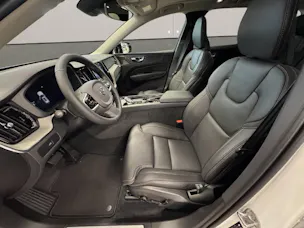 Volvo XC60 2.0 B5 MH Ultra Dark AWD