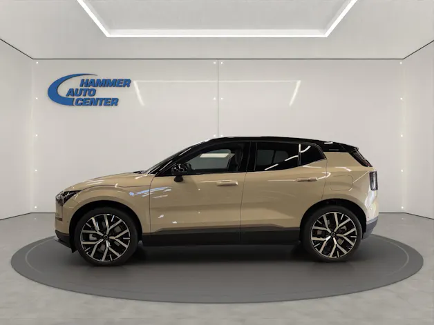 Volvo EX30 P8 Ultra AWD