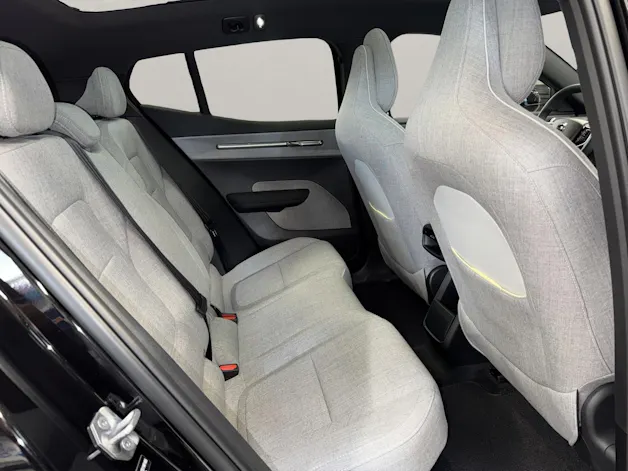 Volvo EX30 P8 Ultra AWD
