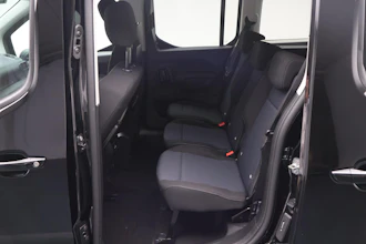 https://vehicle.imgix.net/4336729/f95e30ff-6f2f-4083-a662-d642b32db9a1.JPG