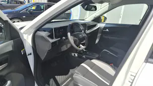 Opel Frontera 1.2 T HEV 145 GS