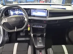 Opel Frontera 1.2 T HEV 145 GS