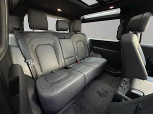 Land Rover Defender 90 5.0 V8 X