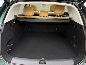 https://vehicle.imgix.net/4336796/3bb48e85-8a40-475e-8c19-ca97eef1eff3.jpg