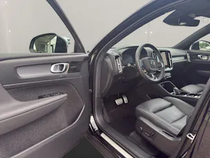 Volvo XC40 2.0 B4 MH R-Design AWD