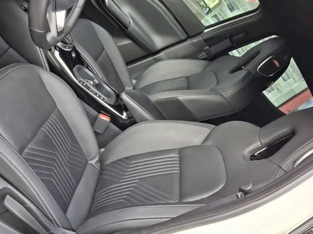 Nissan Juke 1.6 Hybrid Tekna