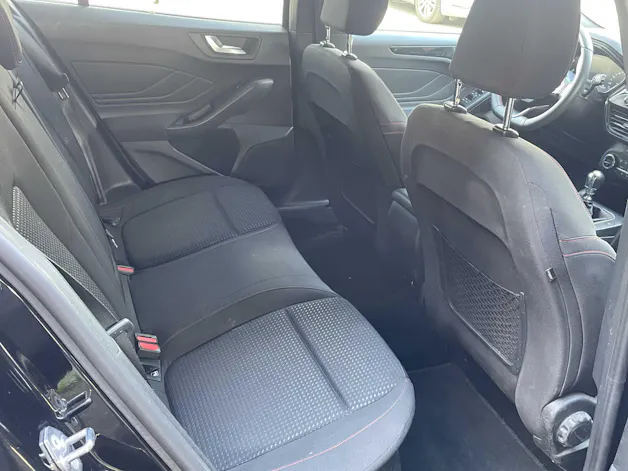 Ford Focus Station Wagon 1.0i EcoB 125PS ST-Line