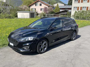 Ford Focus Station Wagon 1.0i EcoB 125PS ST-Line