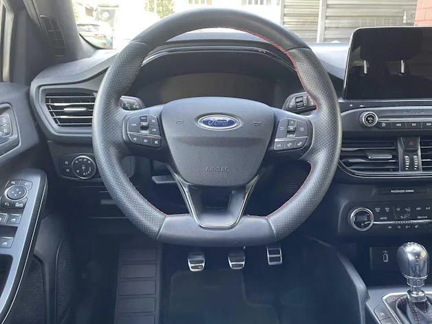 Ford Focus Station Wagon 1.0i EcoB 125PS ST-Line