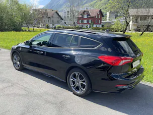 Ford Focus Station Wagon 1.0i EcoB 125PS ST-Line
