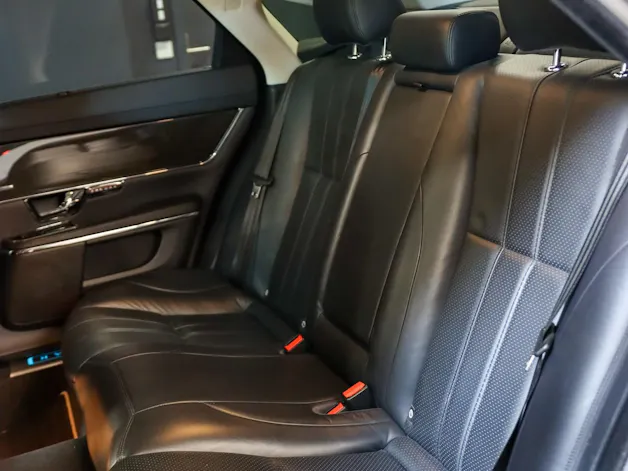 Jaguar XJ LWB 3.0 V6 S/C Portfolio Automatic AWD