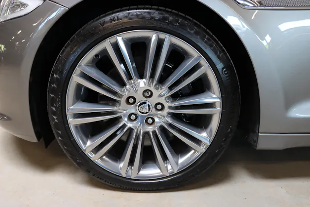 Jaguar XJ LWB 3.0 V6 S/C Portfolio Automatic AWD