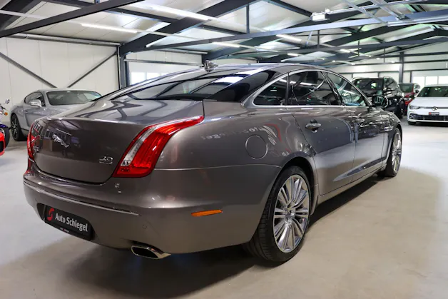 Jaguar XJ LWB 3.0 V6 S/C Portfolio Automatic AWD
