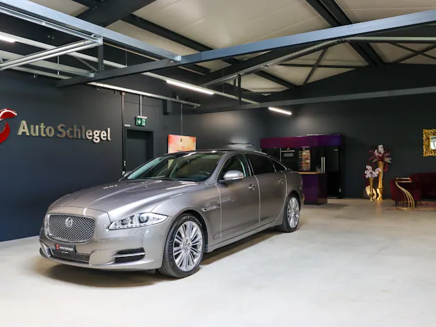 Jaguar XJ LWB 3.0 V6 S/C Portfolio Automatic AWD