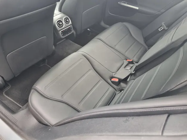 Mercedes-Benz C 200 4Matic AMG Line