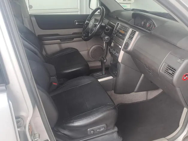 Nissan X-Trail 2.5 16V SE 4WD