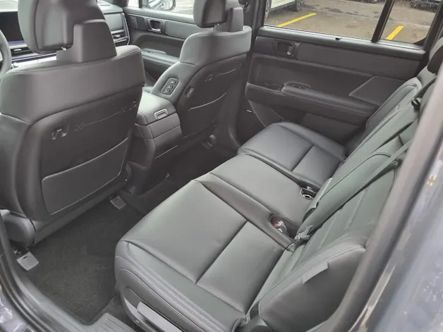 Hyundai Santa Fe 1.6 T-GDi HEV Calligraphy Swiss Ed. 4WD Automatic